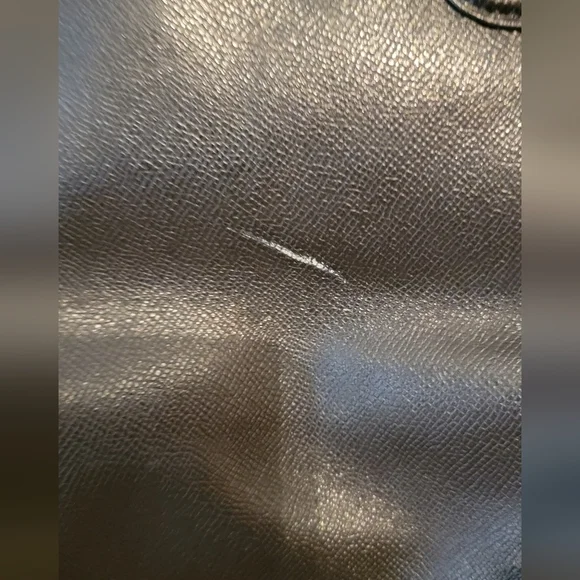 AUTHENTIC 2016 black leather Coach Baby bag. Has shoulder strap and handles. - Picture 4 of 16